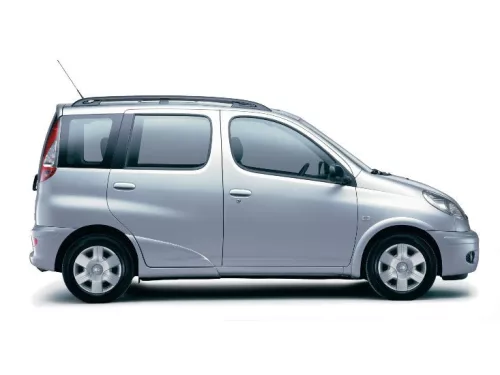 TOYOTA YARIS VERSO PAWA AJTÓVÉDŐ DÍSZLÉC (1999-2006)